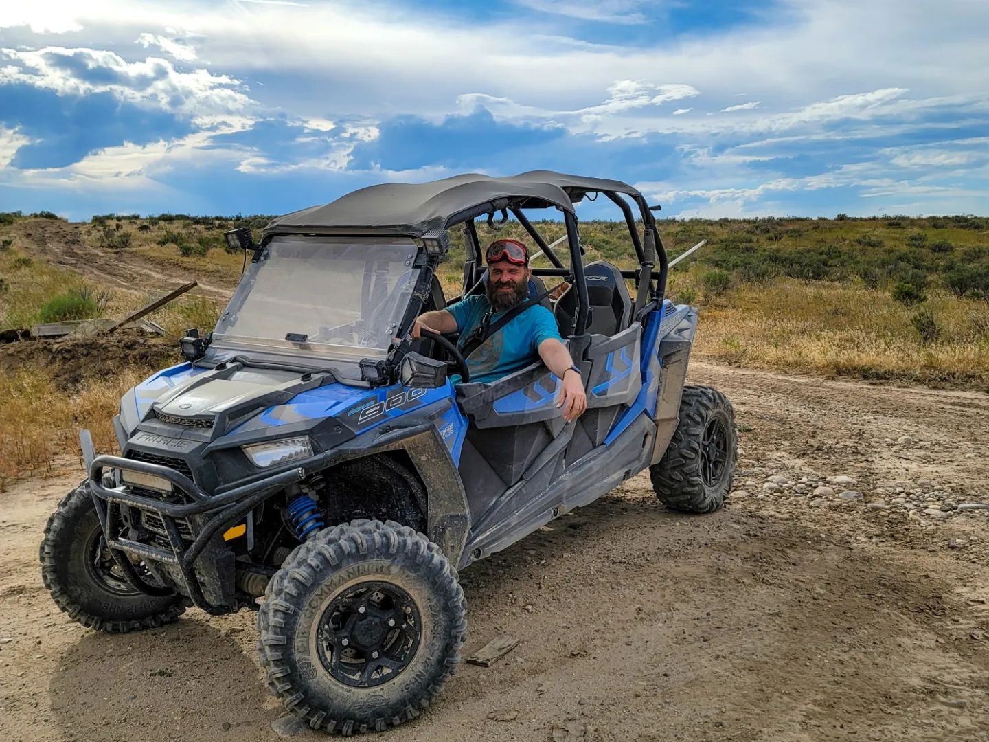 4x4 in the whiteclouds